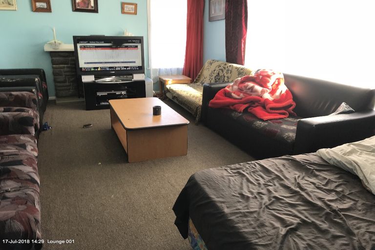 Photo of property in 2 Woburn Street, Mangere East, Auckland, 2024