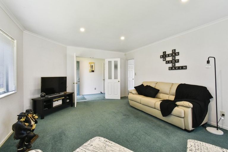 Photo of property in 46 Stewart Gibson Place, Manurewa, Auckland, 2105