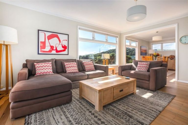 Photo of property in 4 Taupo Crescent, Plimmerton, Porirua, 5026