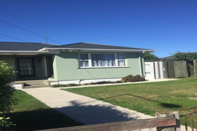 Photo of property in 168 Gayhurst Road, Dallington, Christchurch, 8061