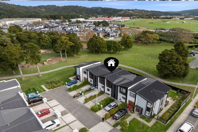 Photo of property in 8 Josland Lane, Wallaceville, Upper Hutt, 5018