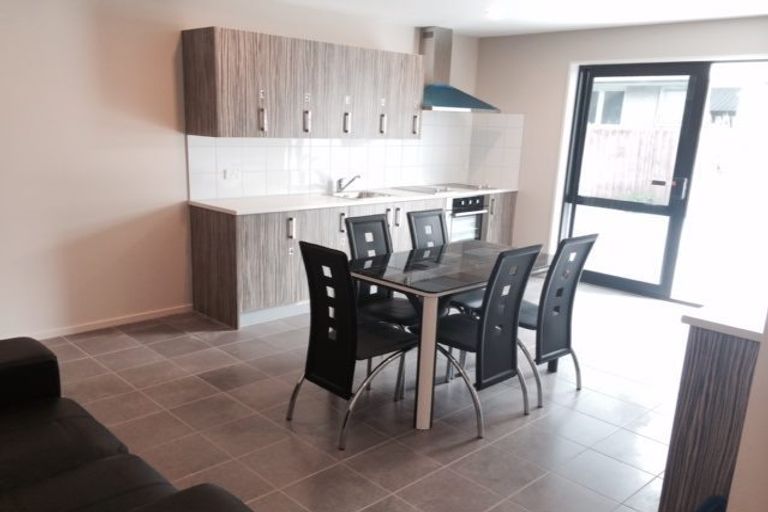 Photo of property in 17 Suffolk Street, Phillipstown, Christchurch, 8011