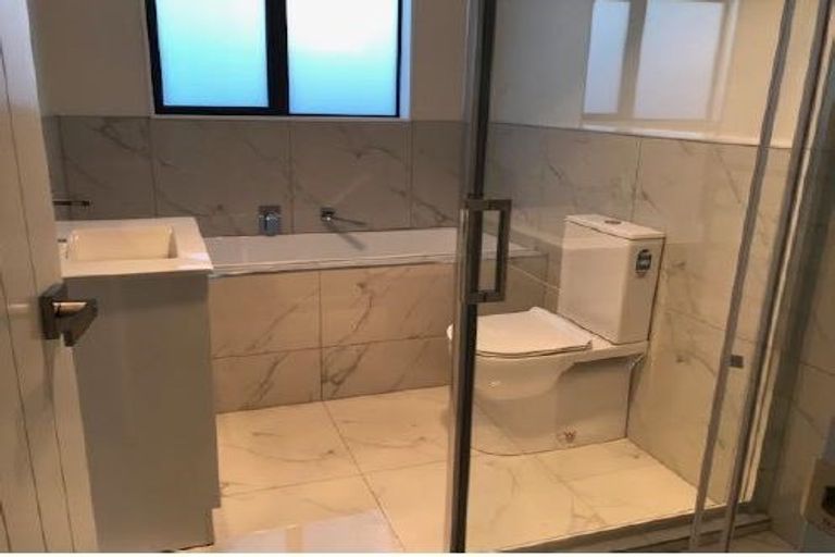 Photo of property in 33 Koroheke Road, Takanini, 2110