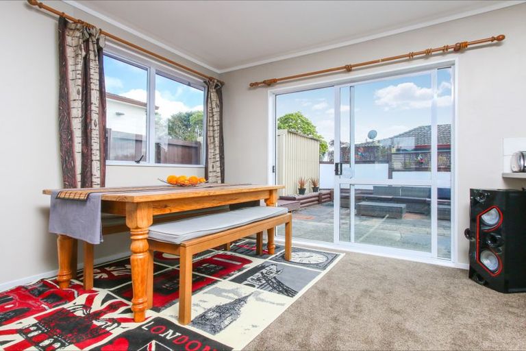 Photo of property in 161 Solar Road, Glen Eden, Auckland, 0602
