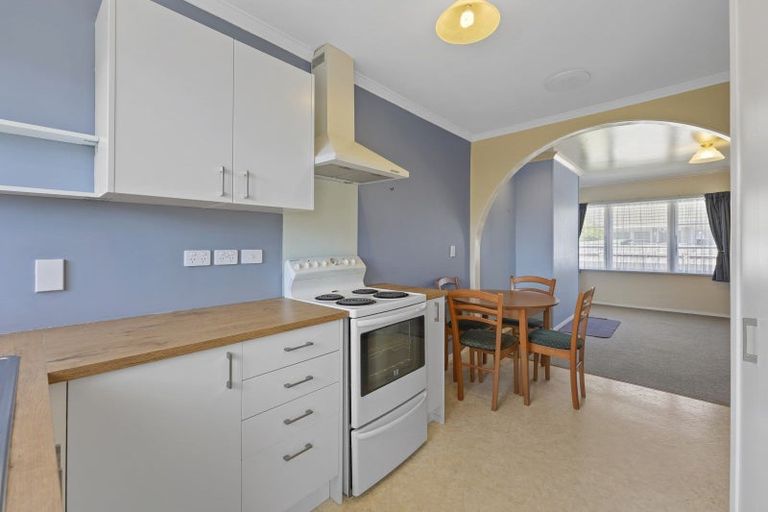 Photo of property in 2 Lane Street, Wallaceville, Upper Hutt, 5018