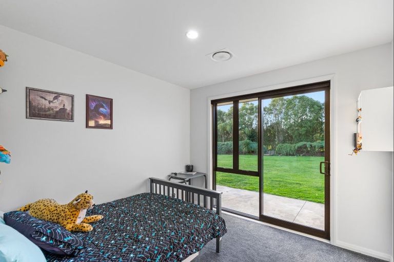 Photo of property in 111 Muhunoa Road East, Ohau, Levin, 5570