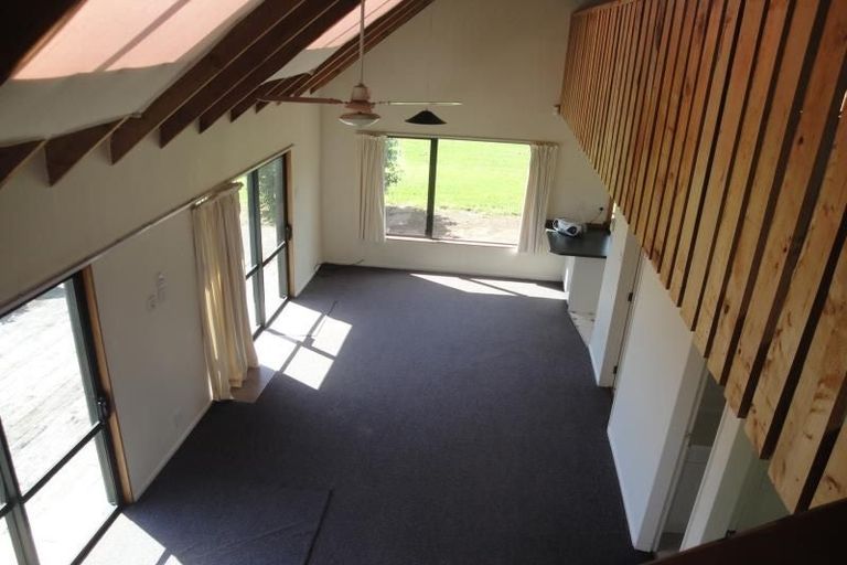 Photo of property in 2 Moss Lane, Raumati Beach, Paraparaumu, 5032