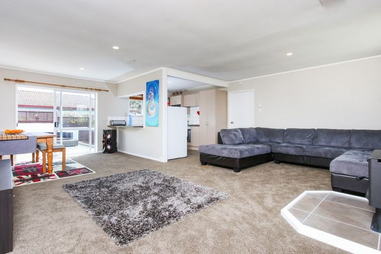 Photo of property in 161 Solar Road, Glen Eden, Auckland, 0602