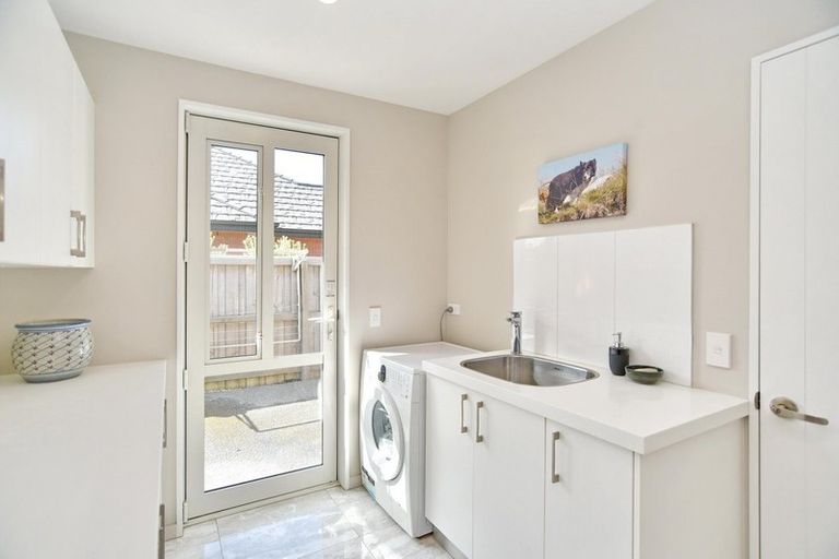 Photo of property in 28 Chesterfield Place, Rangiora, 7400