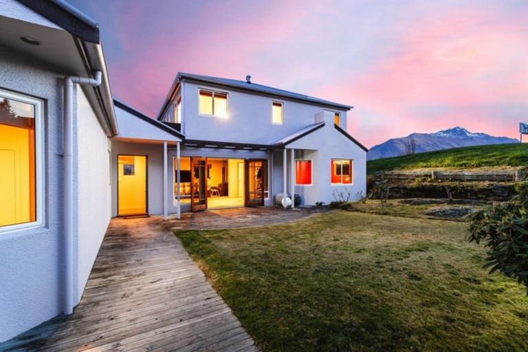 Photo of property in 70 Hensman Road, Queenstown, 9300