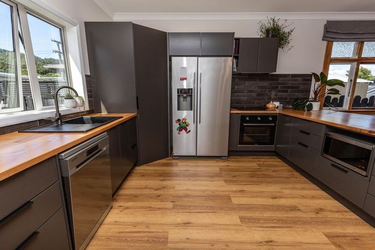 Photo of property in 117 Marlborough Street, Greymouth, 7805