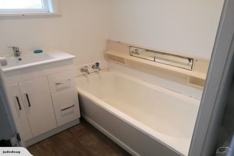 Photo of property in 32 Judd Crescent, Naenae, Lower Hutt, 5011