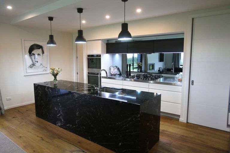 Photo of property in 301 Spur Road, Hadlow, Timaru, 7975