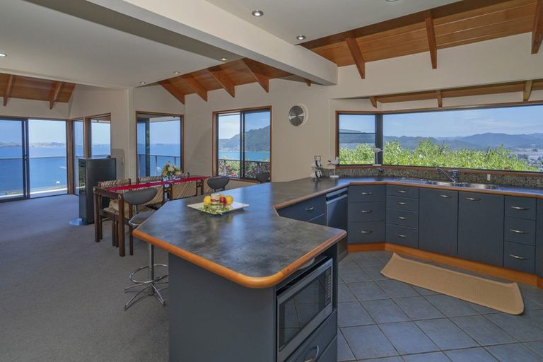 Photo of property in 5 Tirinui Crescent, Tairua, 3508