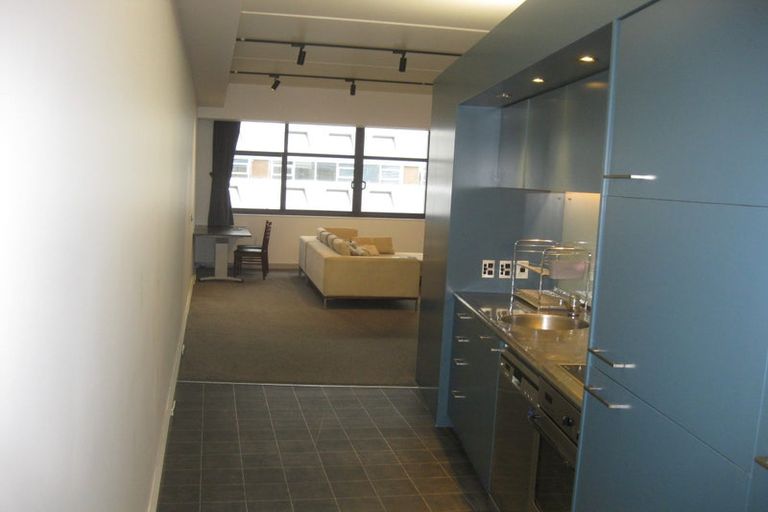 Photo of property in Gerondis Bldg Apartments, 302/60 Willis Street, Wellington Central, Wellington, 6011