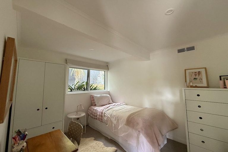 Photo of property in 63 Castleton Street, Birkdale, Auckland, 0626