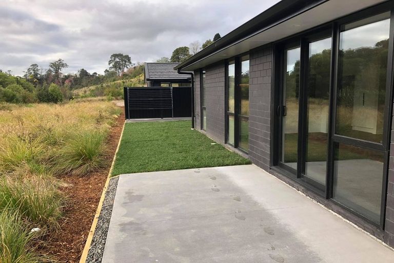 Photo of property in 92 Pakanga Grove, Pyes Pa, Tauranga, 3112