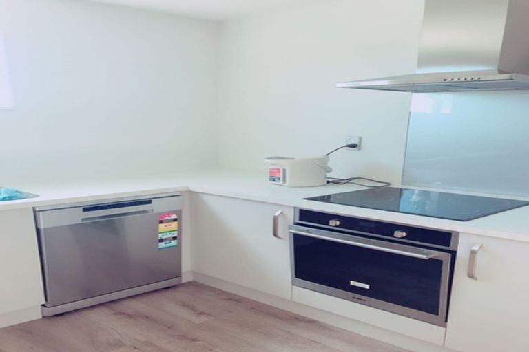 Photo of property in 10 Toia Lane, Silverdale, 0932