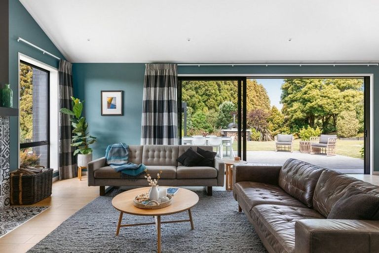 Photo of property in 1 Summerhill Drive, Papamoa, Te Puke, 3187