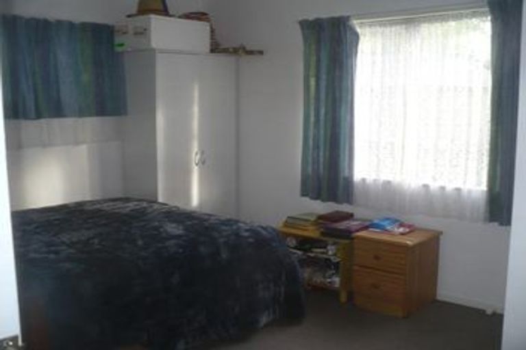 Photo of property in 9 Silverstone Place, Henderson, Auckland, 0612