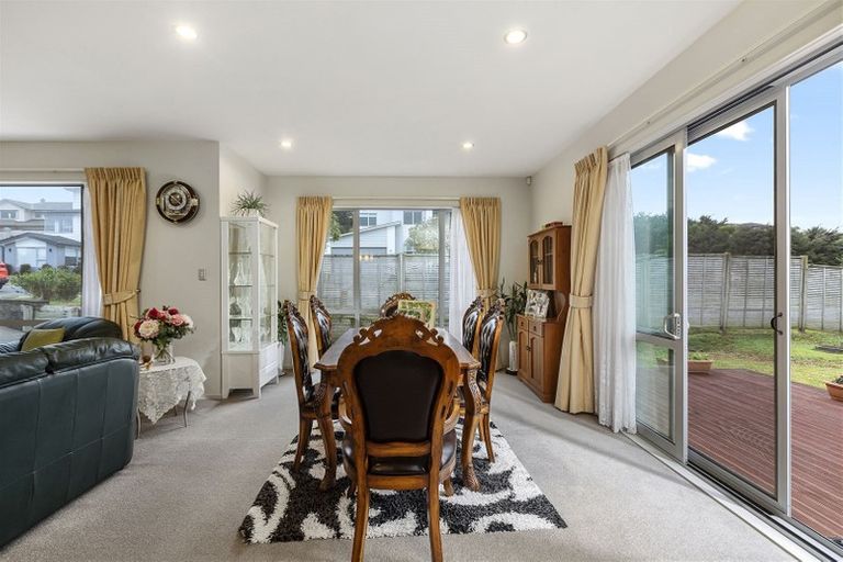 Photo of property in 5 Northbrook Close, Greenhithe, Auckland, 0632
