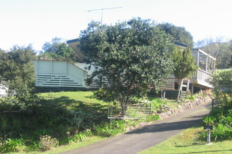 Photo of property in 40 Centennial Drive, Whitianga, 3510