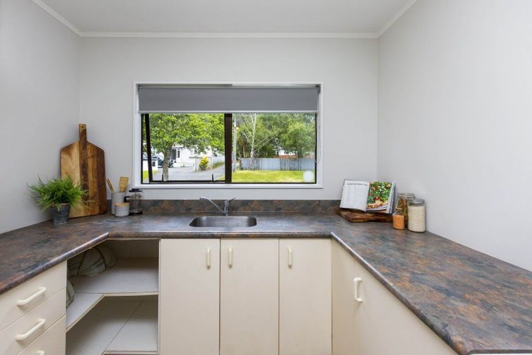 Photo of property in 36a Black Beech Street, Birchville, Upper Hutt, 5018
