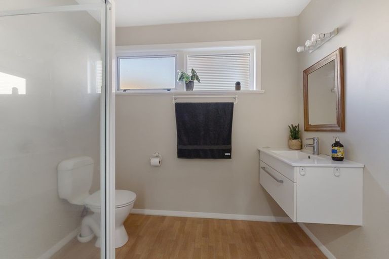 Photo of property in 27 Eatwell Avenue, Paraparaumu Beach, Paraparaumu, 5032