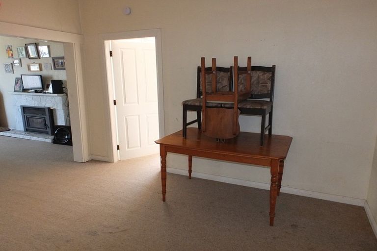 Photo of property in 86 Avenue Road, Foxton, 4814