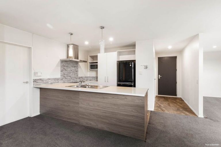 Photo of property in 110 Helenslee Road, Pokeno, 2472