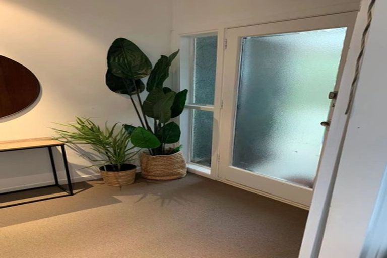 Photo of property in 287a Hillsborough Road, Hillsborough, Auckland, 1042