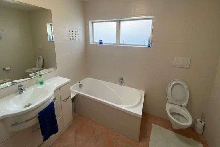 Photo of property in 36 Caithness Place, Farm Cove, Auckland, 2012