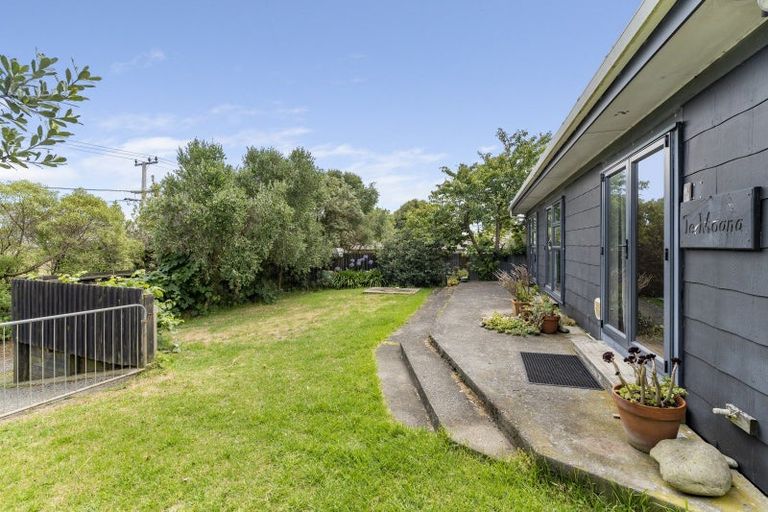 Photo of property in 50 Dixie Street, Te Horo Beach, Otaki, 5581