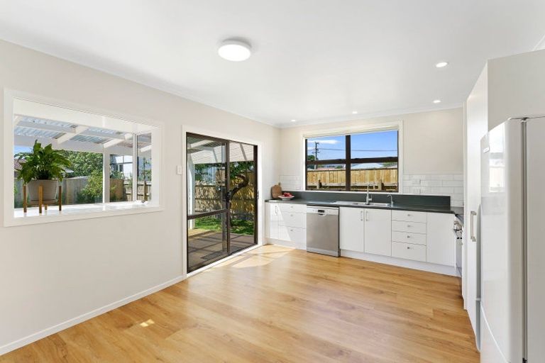 Photo of property in 14 Iti Street, Otaki, 5512