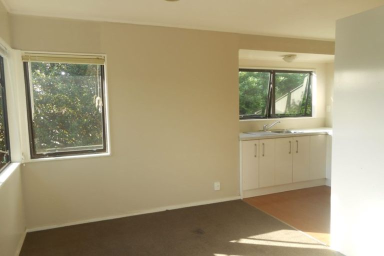 Photo of property in 3/106 Shifnal Drive, Randwick Park, Auckland, 2105