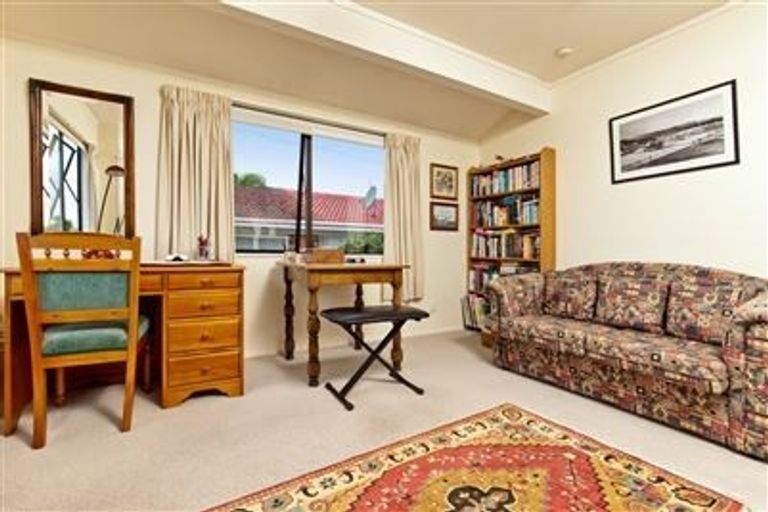 Photo of property in 2/14 Aramoana Avenue, Devonport, Auckland, 0624