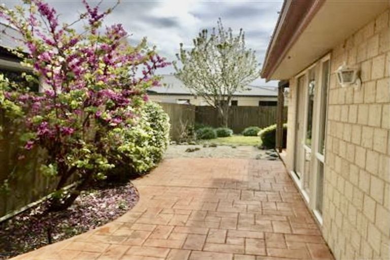 Photo of property in 6 Wedmore Close, Burwood, Christchurch, 8083