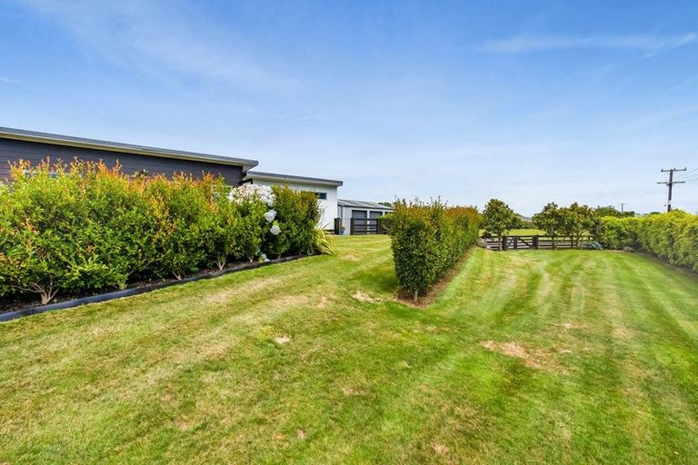 Photo of property in 281 Upland Road, Tarurutangi, New Plymouth, 4372