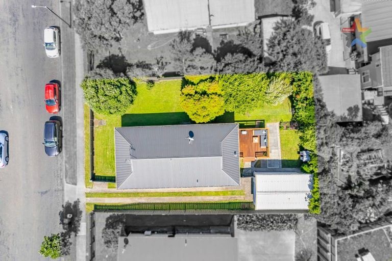 Photo of property in 3 Kaitangata Crescent, Kelson, Lower Hutt, 5010