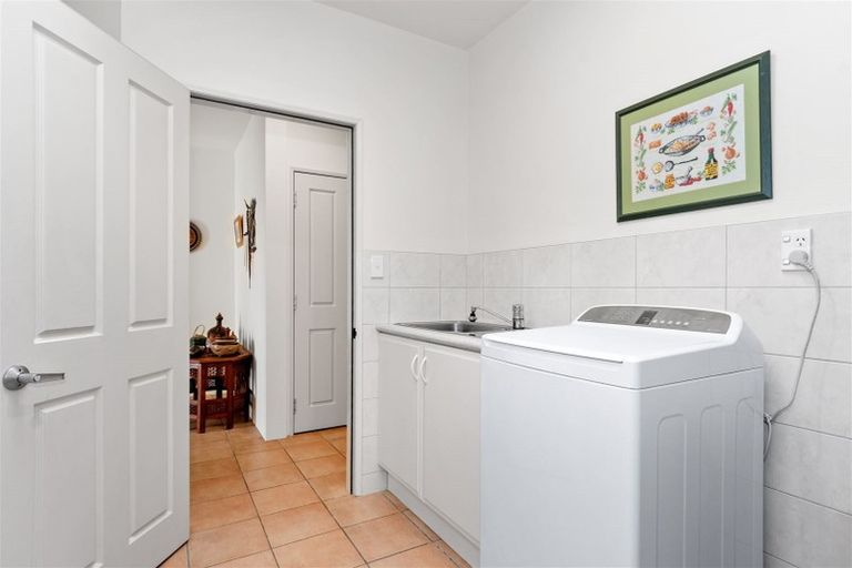 Photo of property in 27 Palm Beach Boulevard, Papamoa Beach, Papamoa, 3118