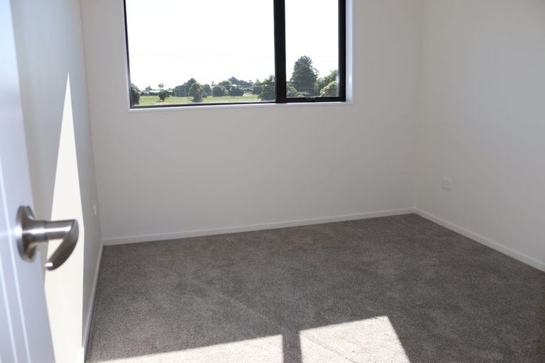 Photo of property in 149 Grove Road, Papakura, 2110