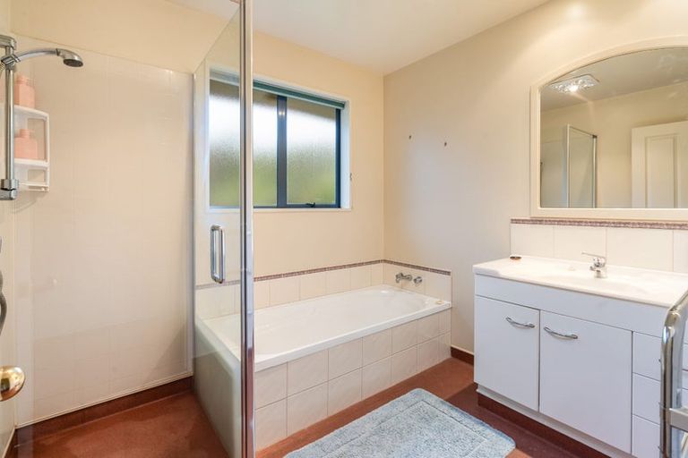 Photo of property in 1121 Waihola Highway, Waihola, Outram, 9073