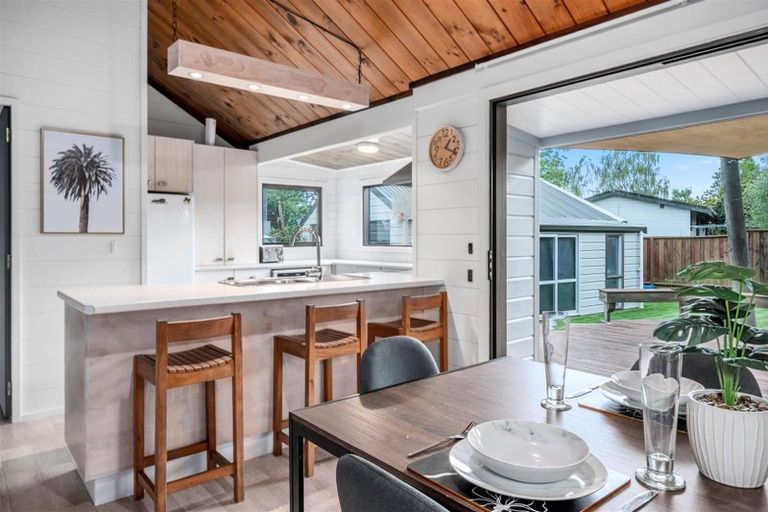 Photo of property in 12 Waitawa Place, Lynmore, Rotorua, 3010