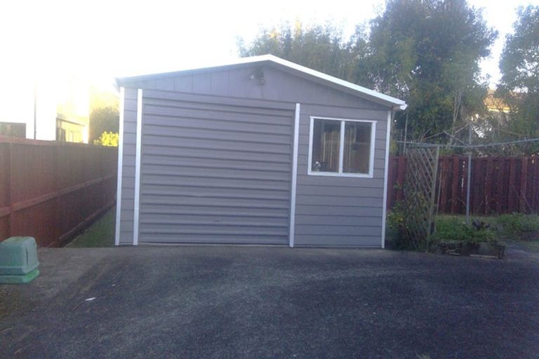 Photo of property in 2/46 Colum Place, Bucklands Beach, Auckland, 2014