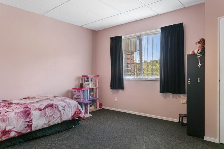 Photo of property in 13 Highland Drive, Acacia Bay, Taupo, 3385