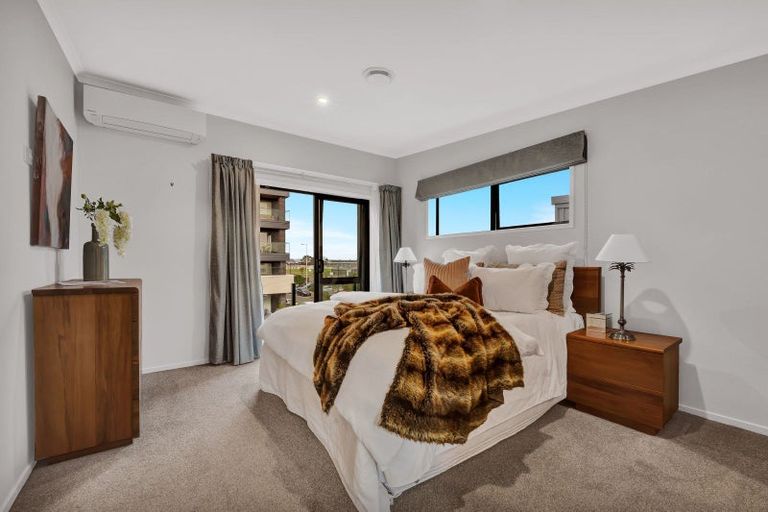 Photo of property in 182 Hobsonville Point Road, Hobsonville, Auckland, 0616