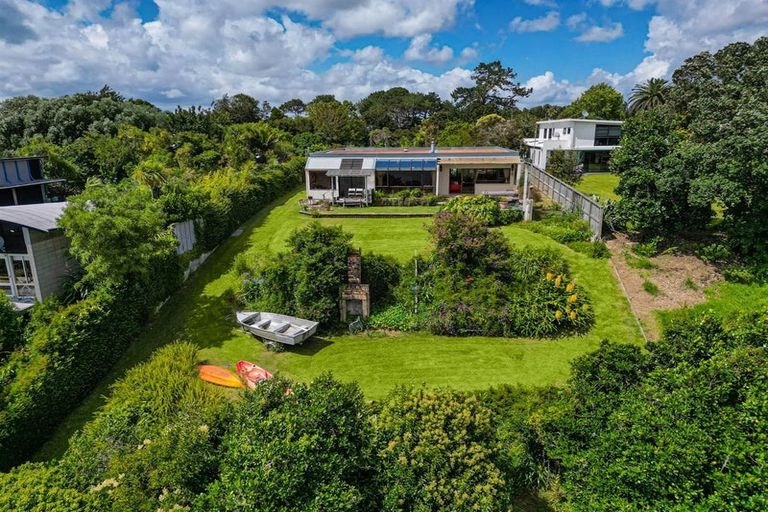 Photo of property in 24 Pohutukawa Road, Whenuapai, Auckland, 0618