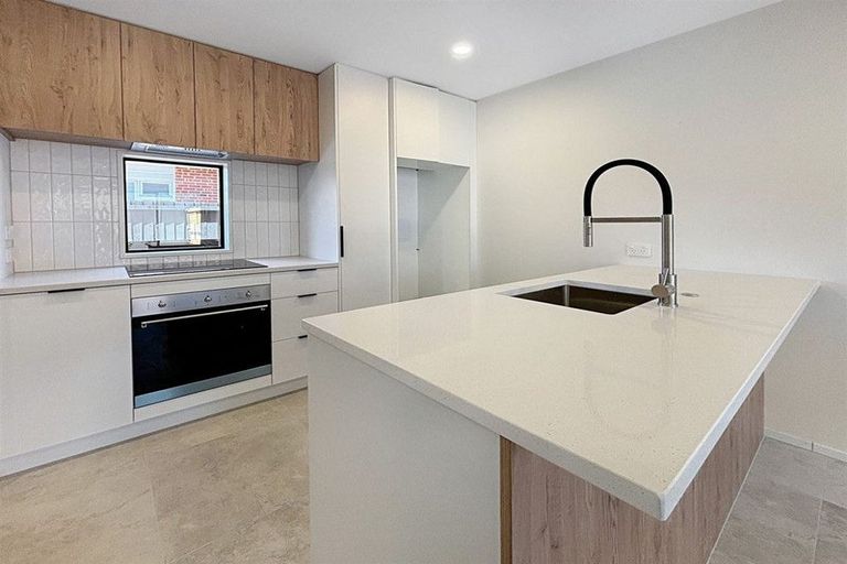 Photo of property in 3/24 Devonport Lane, St Albans, Christchurch, 8014