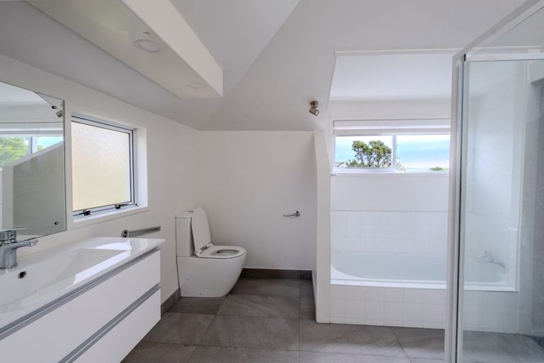 Photo of property in 9b Kinsey Terrace, Clifton, Christchurch, 8081