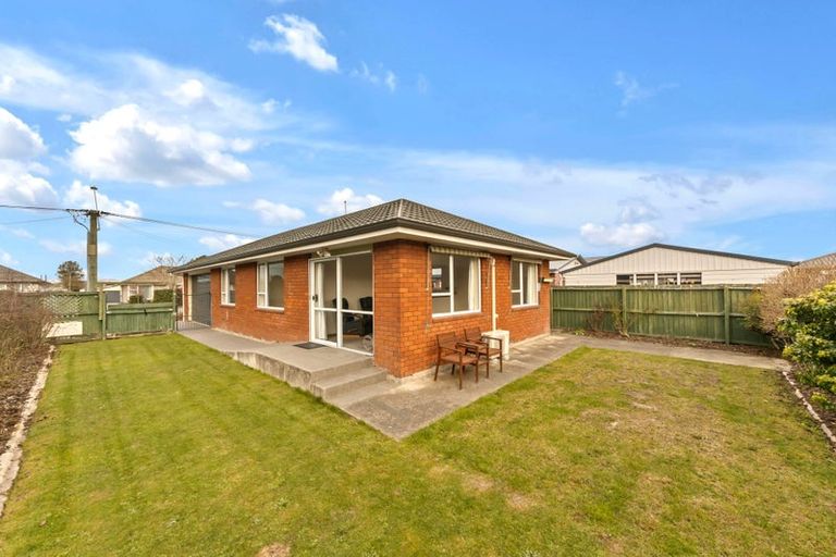Photo of property in 1/127 Gilberthorpes Road, Hei Hei, Christchurch, 8042